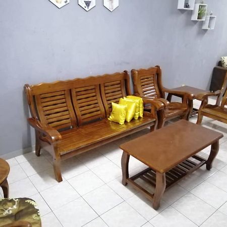 Homestay Perpaduan, Taman Bercham Raya Ulu Kinta Ipoh Perak Kampong Batu Lapan  外观 照片